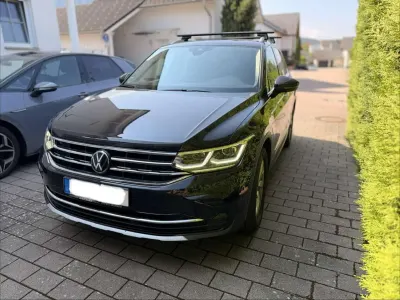 Gebraucht VW Tiguan Elegance 190 PS (139 kW) 2023 Schwarz SUV