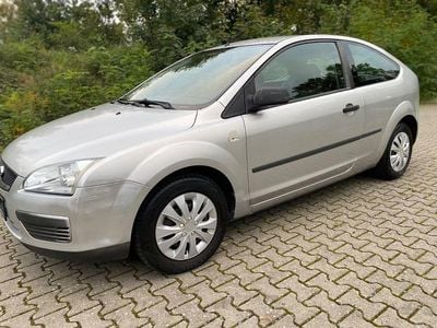 Silber Gebraucht 2006 Ford Focus Trend Limousine | 1.750 € (Guter Preis)
