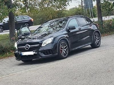 Mercedes GLA45 AMG