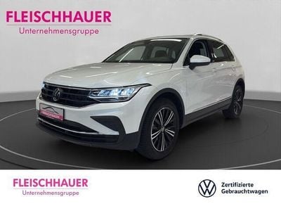 Gebraucht VW Tiguan Move 122 PS (89 kW) 2023 Weiss SUV
