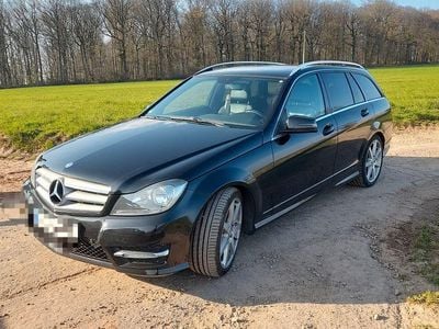 Gebraucht Mercedes C180 AMG line 156 PS (114 kW) 2014 Schwarz Kombi