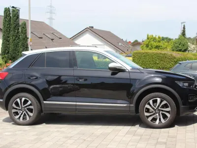 Gebraucht VW T-Roc 150 PS (110 kW) 2022 Schwarz SUV