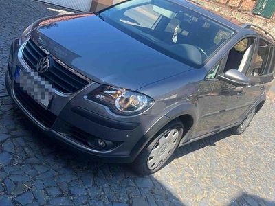 Second-hand VW Touran 140 CP (102 kW) 2010 Gri Monovolum
