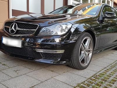 Mercedes C63 AMG