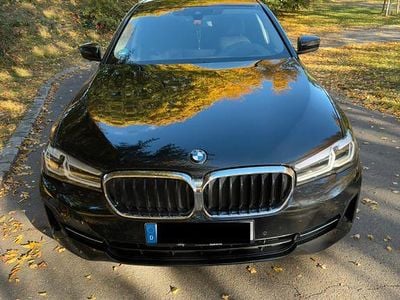 Schwarz Gebraucht 2020 BMW 530e Sport Line Limousine | 25.100 € (Fairer Preis)