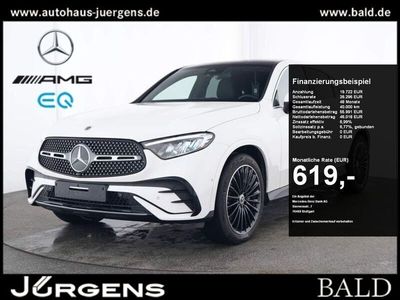Gebraucht Mercedes GLC300 AMG 258 PS (189 kW) 2023 Weiss unilack polarweiß Coupé