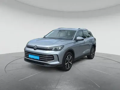Gebraucht VW Tiguan Elegance 193 PS (141 kW) 2025 Oyster silver metallic SUV
