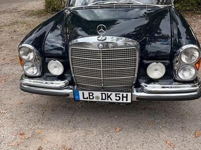 Gebraucht Mercedes 280 160 PS (117 kW) 1972 Schwarz Limousine