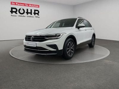 Gebraucht VW Tiguan Life 150 PS (110 kW) 2023 Pure white SUV