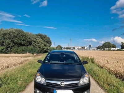 Opel Astra GTC