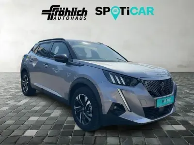 Gebraucht Peugeot e-2008 GT 100 kW (136 PS) 2022 Kca  lack grau artense (metallic) SUV