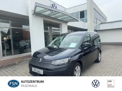 Gebraucht VW Caddy Basis 122 PS (89 kW) 2022 Starlight blue metallic Van / Kleinbus