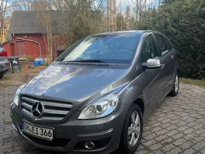 Gebraucht Mercedes B200 136 PS (100 kW) 2010 Van / Kleinbus