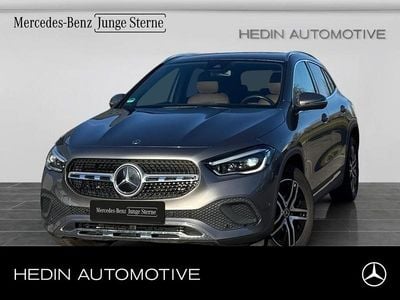 Gebraucht Mercedes GLA200 Progressive 163 PS (119 kW) 2022 Grau SUV