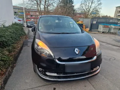 Gebraucht Renault Grand Scénic III Bose Edition 109 PS (80 kW) 2012 Schwarz Van / Kleinbus