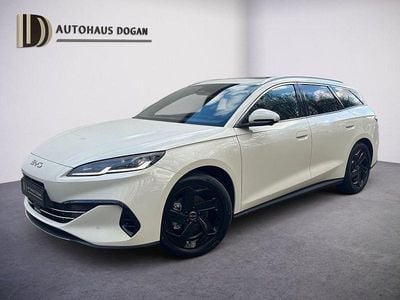 Neu BYD Seal Comfort 212 PS (155 kW) 2025 Beige Limousine