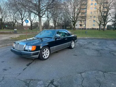 Gebraucht Mercedes 300 180 PS (132 kW) 1988 Schwarz Coupé