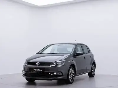 Gebraucht VW Polo Sound 90 PS (66 kW) 2017 Pepper grey Kombi