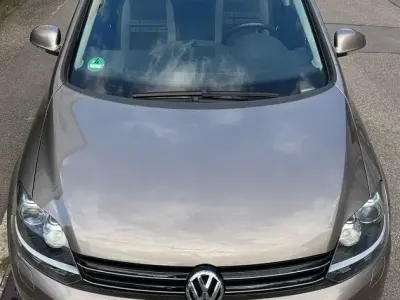 Gebraucht VW Golf Plus Cross Life 122 PS (89 kW) 2013 Braun Van / Kleinbus