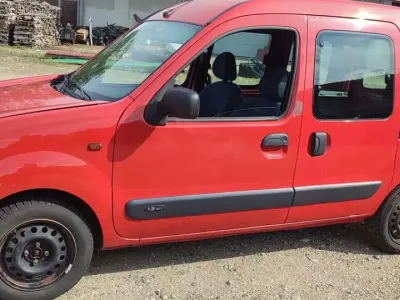 Gebraucht Renault Kangoo Campus 75 PS (55 kW) 2008 Rot Van / Kleinbus