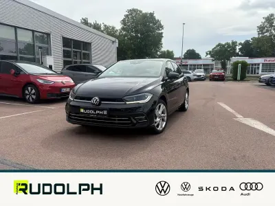 Gebraucht VW Polo Style 110 PS (80 kW) 2022 Deep black perleffekt Kleinwagen