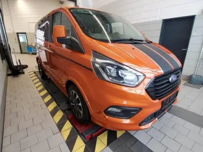 Gebraucht Ford Tourneo 185 PS (136 kW) 2022 Kombi