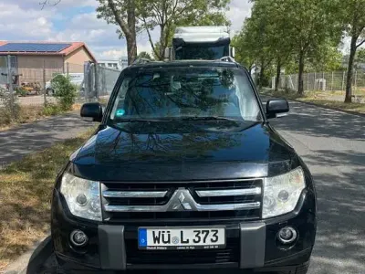 Gebraucht Mitsubishi Pajero Instyle 200 PS (147 kW) 2012 Schwarz SUV