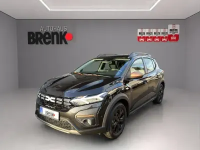 Neu Dacia Sandero Extreme 91 PS (66 kW) 2025 Schwarz Limousine