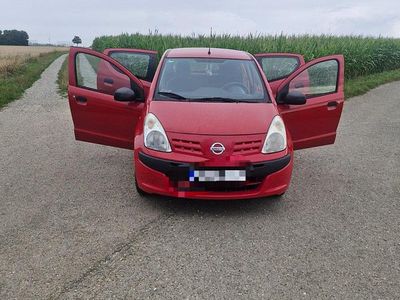 Nissan Pixo