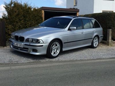 BMW 525