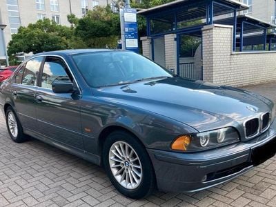 BMW 525