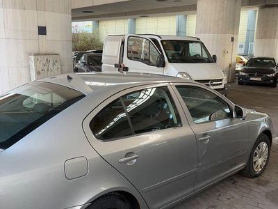 Beige Gebraucht 2009 Skoda Octavia Ambiente Limousine | 3.000 €