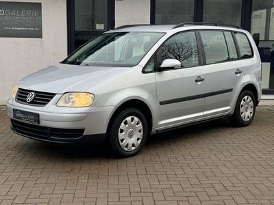 Gebraucht VW Touran Basis 116 PS (85 kW) 2004 Silber Van / Kleinbus