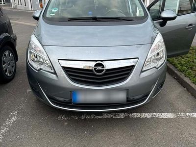 Second-hand Opel Meriva 110 CP (80 kW) 2011 Argintiu Monovolum