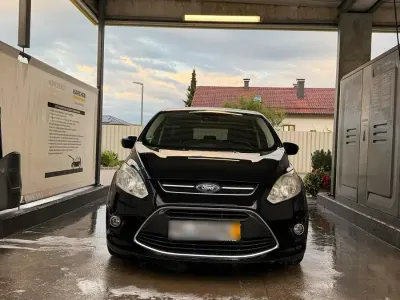 Gebraucht Ford C-MAX 115 PS (84 kW) 2013 Schwarz Van / Kleinbus
