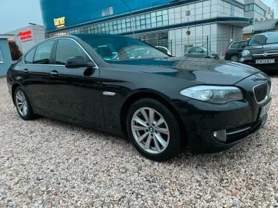 Usata BMW 530 258 CV (189 kW) 2013 Nero Berlina