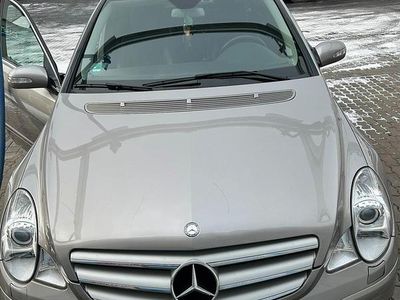 Gebraucht Mercedes R280 190 PS (139 kW) 2007 Gold Van / Kleinbus