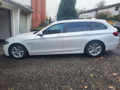 Gebraucht BMW 520 Luxury Line 190 PS (139 kW) 2016 Weiß Kombi