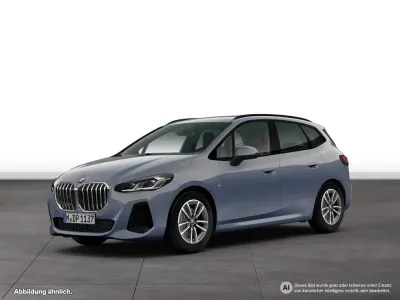 Gebraucht BMW 220 Active Tourer M Sport 156 PS (114 kW) 2025 Grau Van / Kleinbus