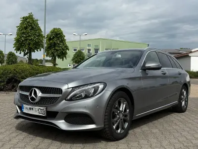 Gebraucht Mercedes C220 Avantgarde 170 PS (125 kW) 2016 Grau Limousine
