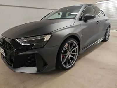 Gebraucht Audi RS3 Sport 400 PS (294 kW) 2024 Grau Limousine
