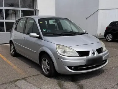 Gebraucht Renault Scenic E-Tech 112 PS (82 kW) 2008 Silber Kleinwagen