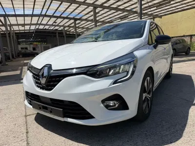 Gebraucht Renault Clio V Evolution 91 PS (66 kW) 2023 Weiß Limousine