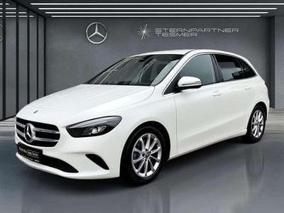 Gebraucht Mercedes B200 Progressive 163 PS (119 kW) 2022 Weiß Van / Kleinbus