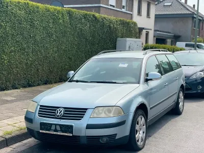 Używany VW Passat 131 KM (96 kW) 2004 Szary Kombi