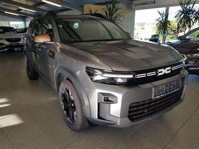 Grau Gebraucht 2025 Dacia Bigster Extreme SUV | 32.900 € (Fairer Preis)