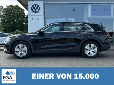 Gebraucht Audi e-tron 230 kW (313 PS) 2022 Schwarz SUV