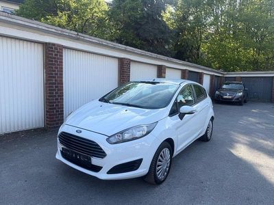 Usata Ford Fiesta Trend 60 CV (44 kW) 2015 Bianco Berlina