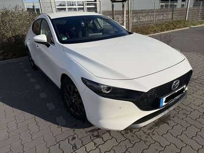 Weiß Gebraucht 2020 Mazda 3 Selection Kleinwagen | 20.000 € (Fairer Preis)