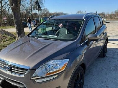 Gebraucht Ford Kuga Titanium 140 PS (102 kW) 2012 Grau SUV